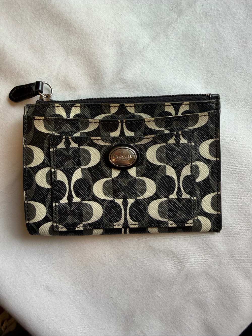 Coach Black and Cream Signature Zip Card Case
